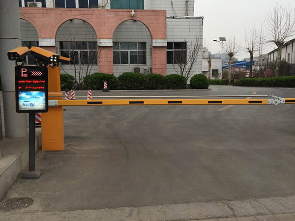 济南中建八局停车场系统 